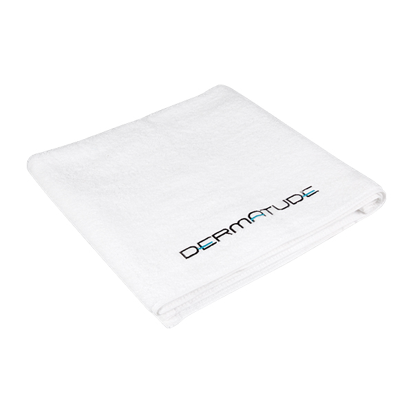 Dermatude Towel - white with logo - 50x100 cm