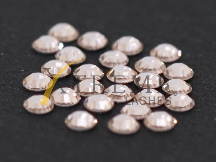 [7051] Xtreme Lashes Swarovski Flat Back Lash Crystals. Silk-1.9mm